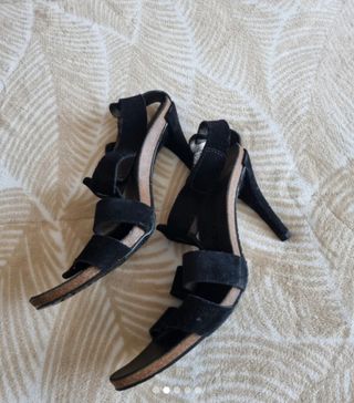 Sandalias tacón ante negras, usadas una vez