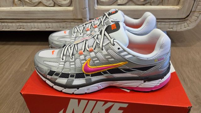 Zapatillas Nike P-6000  fucsia-plata 
