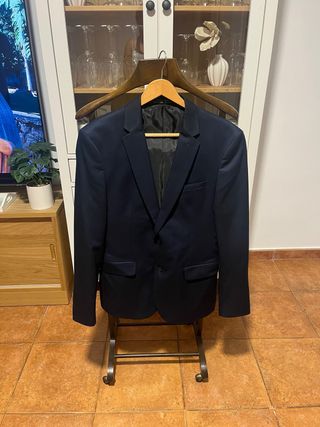 Traje Zara Man azul marino