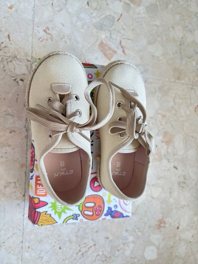 Zapatos niño Erika kids  -talla 25 y talla 28
