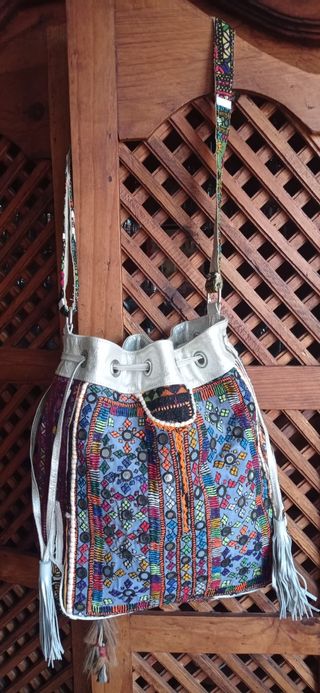 Bolso bandolera India - Piel & Bordados