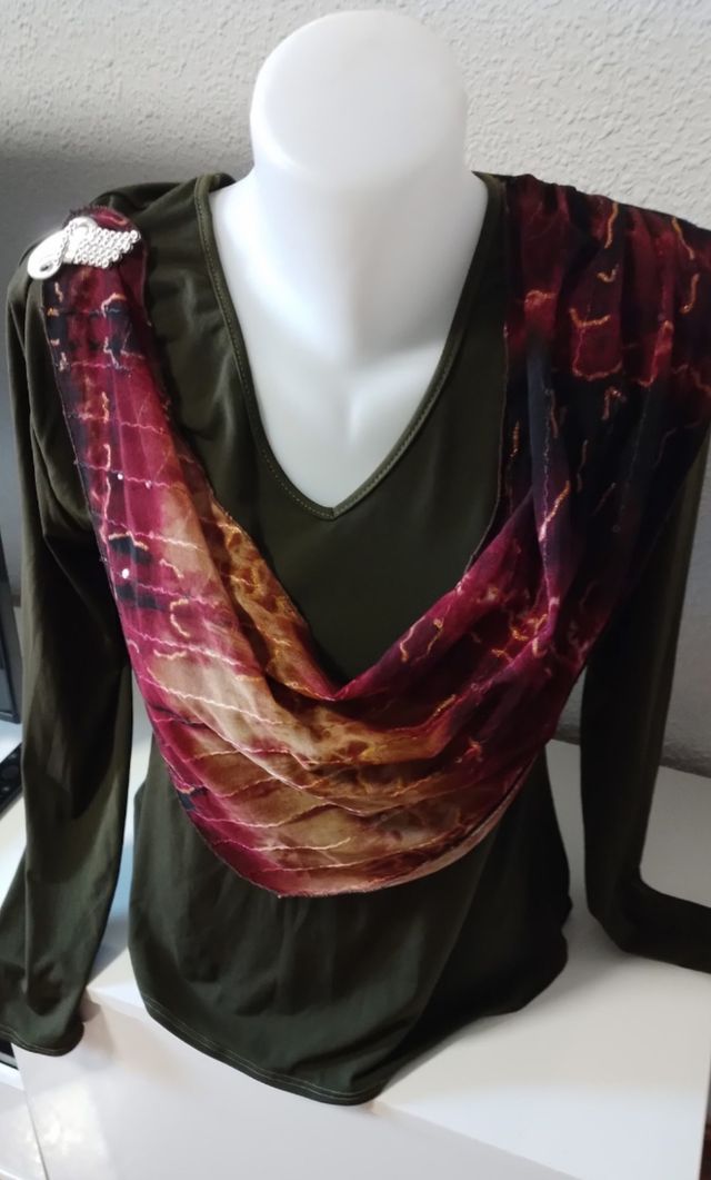 Blusa manga larga verde oliva