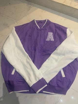 Chaqueta Adidas ALL SZN - morada y blanca