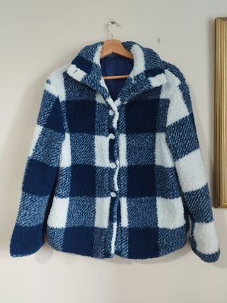 Chaqueta borreguito cuadros azul-blanco talla S