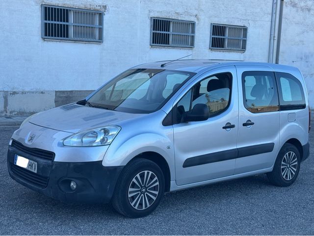 Peugeot Partner 2012