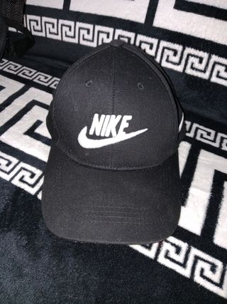Gorra Nike negra
