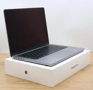 MacBook Pro Gris Espacial