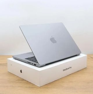 MacBook Pro Gris Espacial