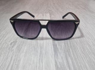 Gafas de sol oscuras 