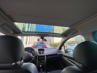 Peugeot 207 2012