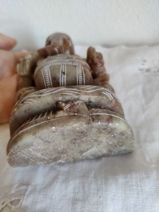 Statua Ganesha vintage in pietra