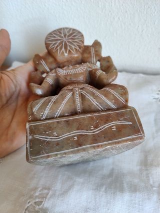 Statua Ganesha vintage in pietra
