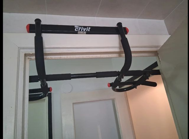 Barra Dominadas Crivit - Puerta