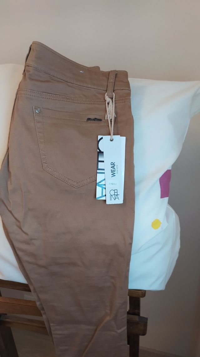 Pantalones Camel Talla S (36-38) - Nuevos
