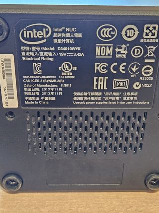 Intel NUC D34010WYK – i3 4010U + 8 GB RAM + 128 GB