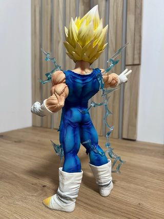 Figura Vegeta Super Saiyan