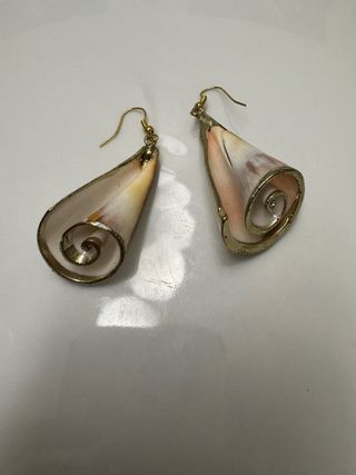 Orecchini madreperla bianchi e marroni