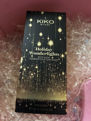 KIKO Holiday Wonderlights - Fondotinta