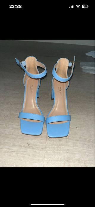Sandalias tacón azul Primark