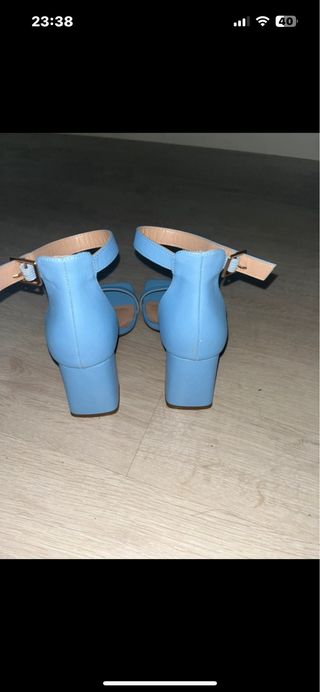 Sandalias tacón azul Primark