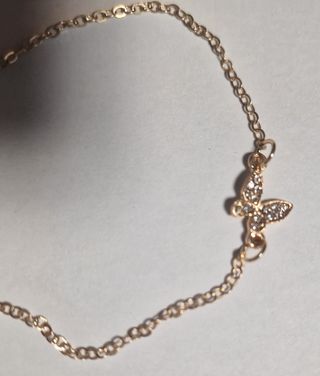 Pulsera de mariposa dorada con circonitas