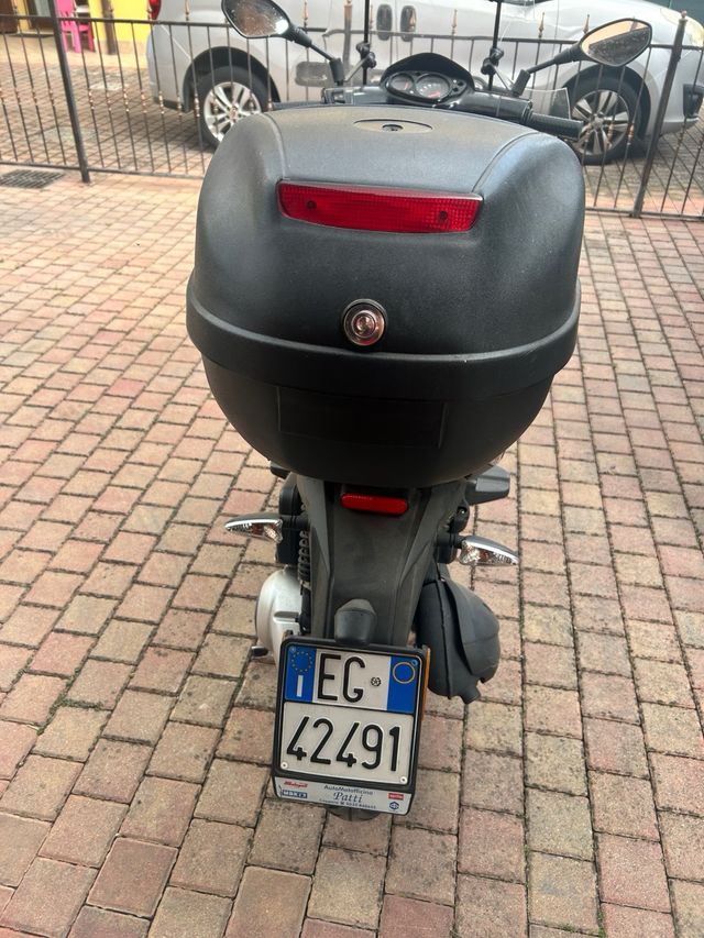 Aprilia Scooter 125