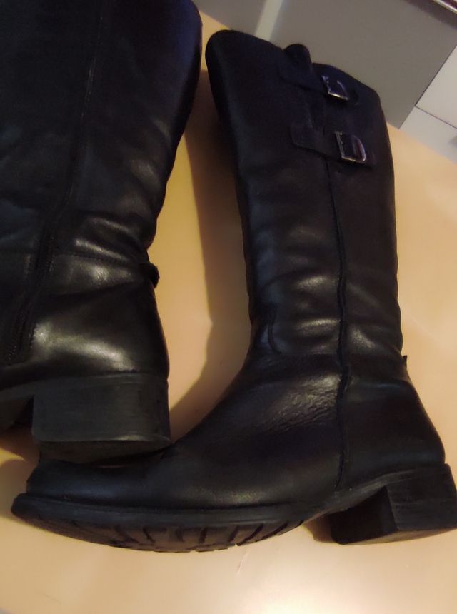 Botas altas negras de cuero wonders