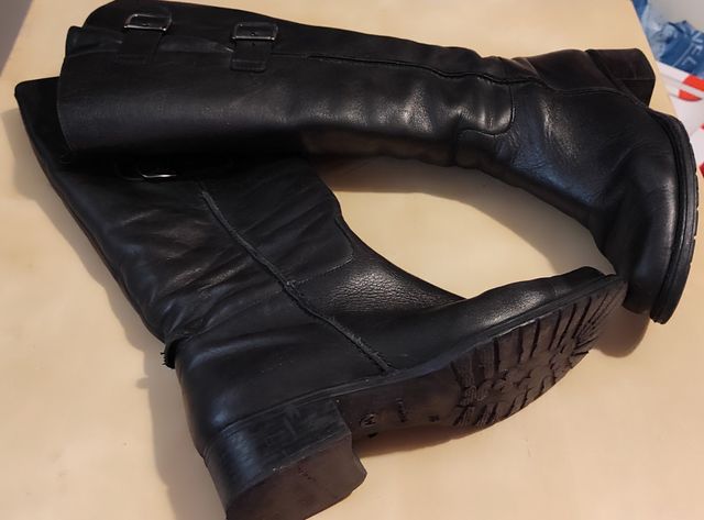 Botas altas negras de cuero wonders