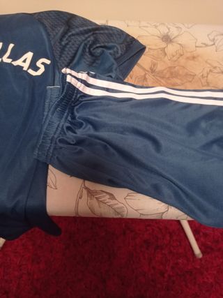 4 Camisetas Fútbol: Real Madrid, Bayern, PSG.