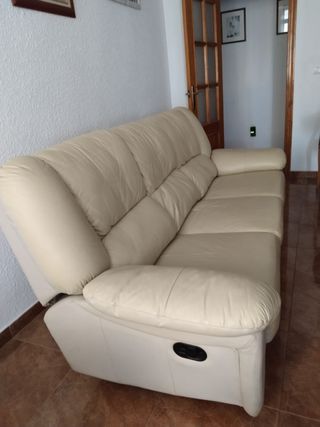 Sofá de piel beige 3 plazas