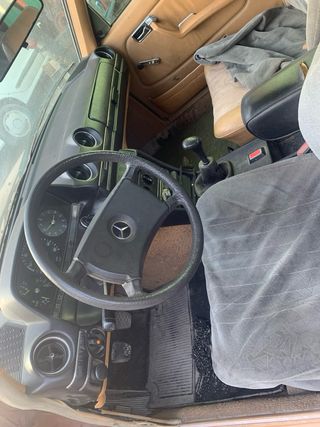 Mercedes-Benz 240d W123