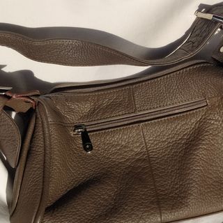 Bolso verde de piel