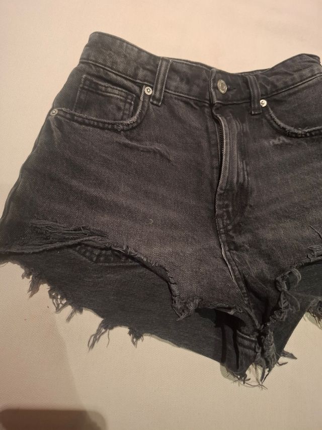 Shorts vaqueros negros Zara - Rotos