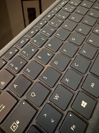Microsoft Surface - Gris Plata - Teclado Azerty
