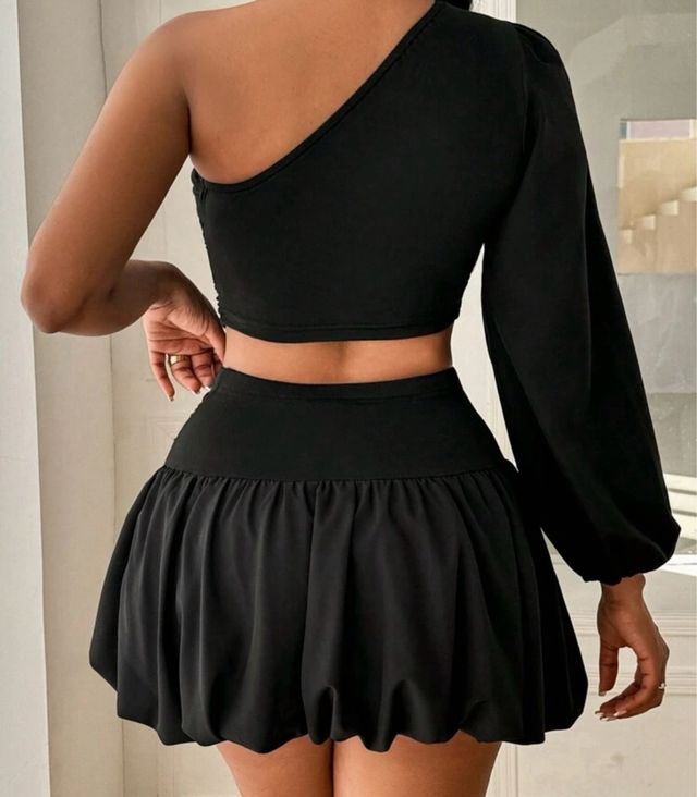 Conjunto negro falda y top