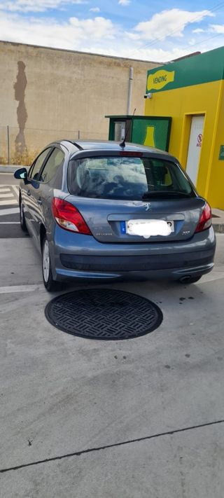 Peugeot 207 2009