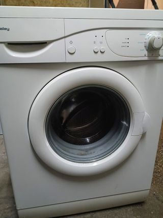 LAVADORA BALAY de 6 kilos y 900 rpm Clase A 