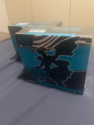 2 Cajas Elite Pokémon Fulgor Negro