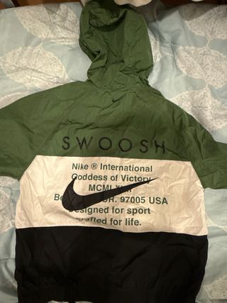 Chaqueta Nike Windrunner