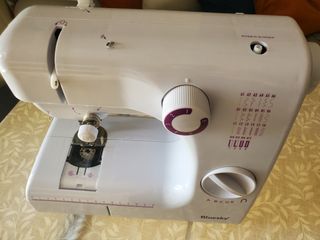Máquina coser Bluesky: Compacta, portátil 