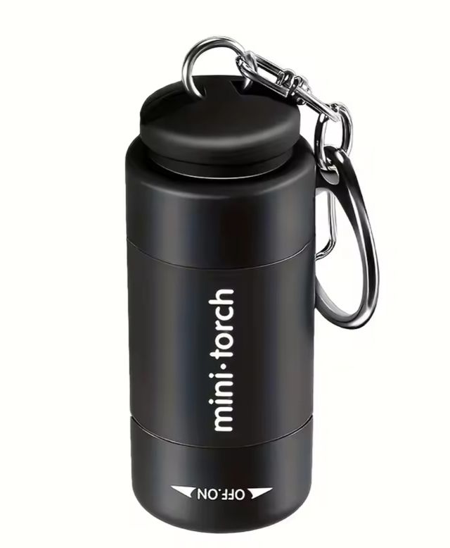 Mini-linterna LED Bolsillo Negra.
