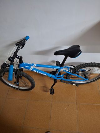 Bici niño B-Twin azul (6-10 años)