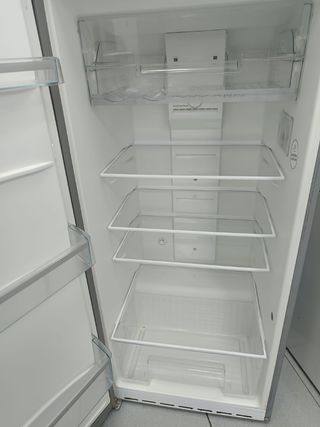 Nevera Siemens - Refrigerador Acero
Gris 185×60