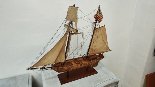 Barco velero madera antiguo