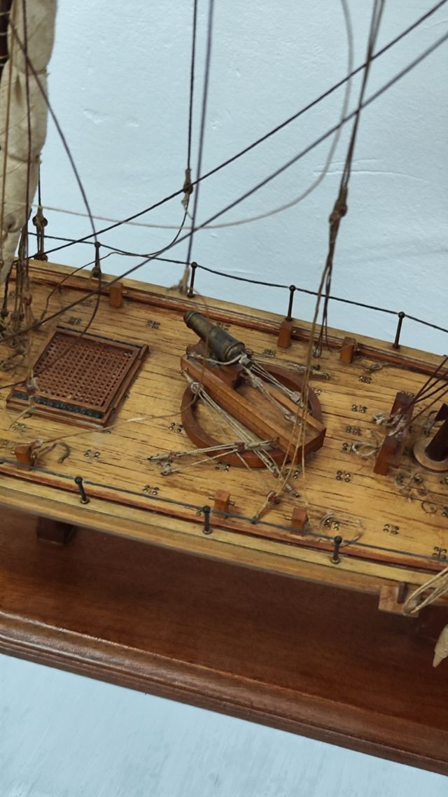 Barco velero madera antiguo