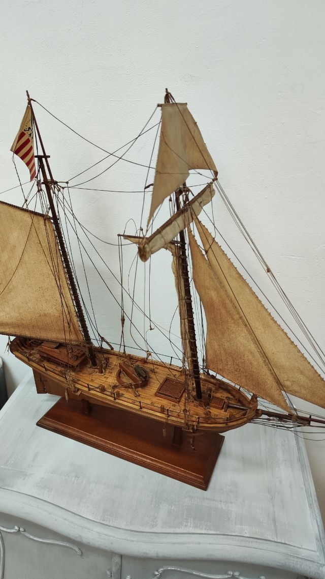 Barco velero madera antiguo