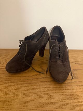 Botines tacón ante marrón mujer