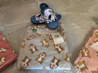 Pijama y zapatillas Snoopy