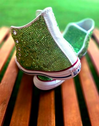Converse personalizadas: ¡12.000 cristales!