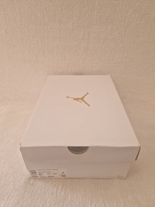 Nike Air Jordan 1 Mid SE Black Dark Beetroot.